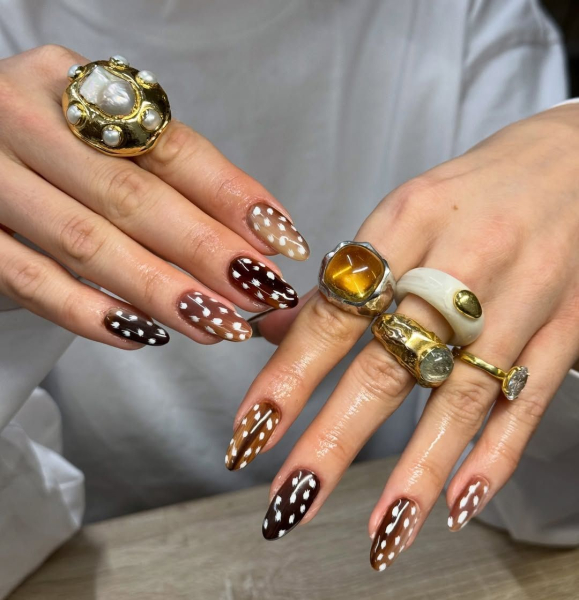 Deer Print Nails